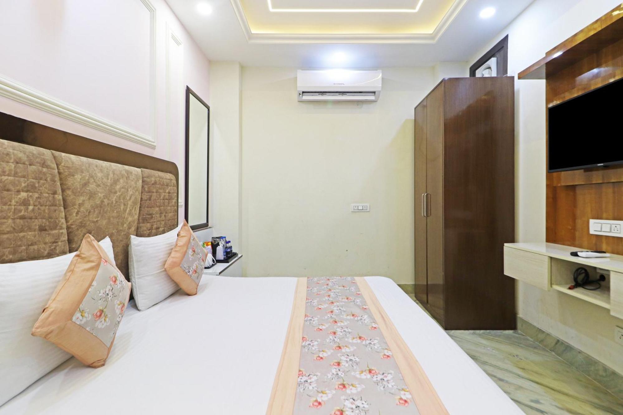 Hotel Samrat Residency 10 Mints Walking Distance Nizamuddin Railway Station New Delhi Eksteriør bilde