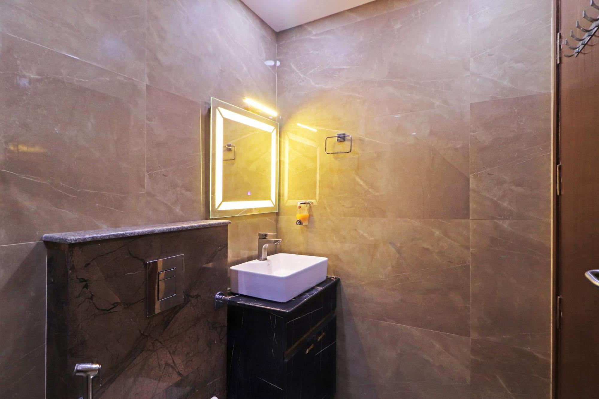 Hotel Samrat Residency 10 Mints Walking Distance Nizamuddin Railway Station New Delhi Eksteriør bilde