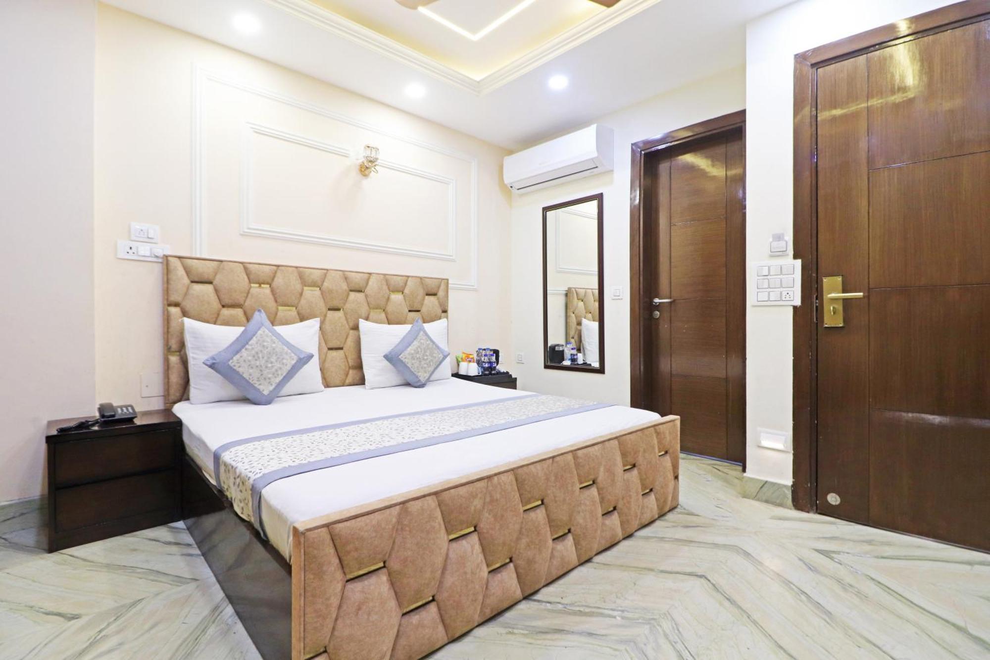 Hotel Samrat Residency 10 Mints Walking Distance Nizamuddin Railway Station New Delhi Eksteriør bilde
