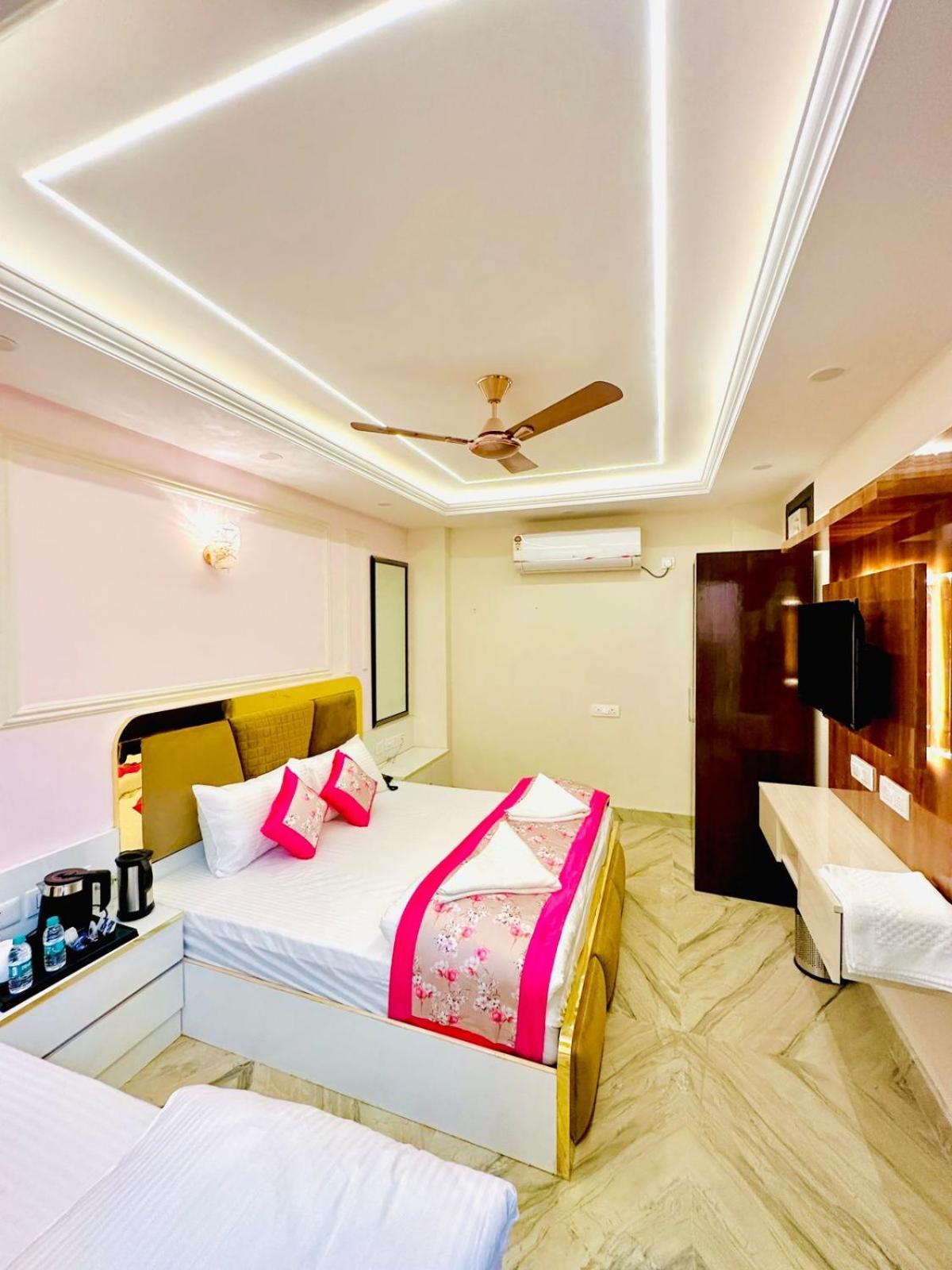 Hotel Samrat Residency 10 Mints Walking Distance Nizamuddin Railway Station New Delhi Eksteriør bilde