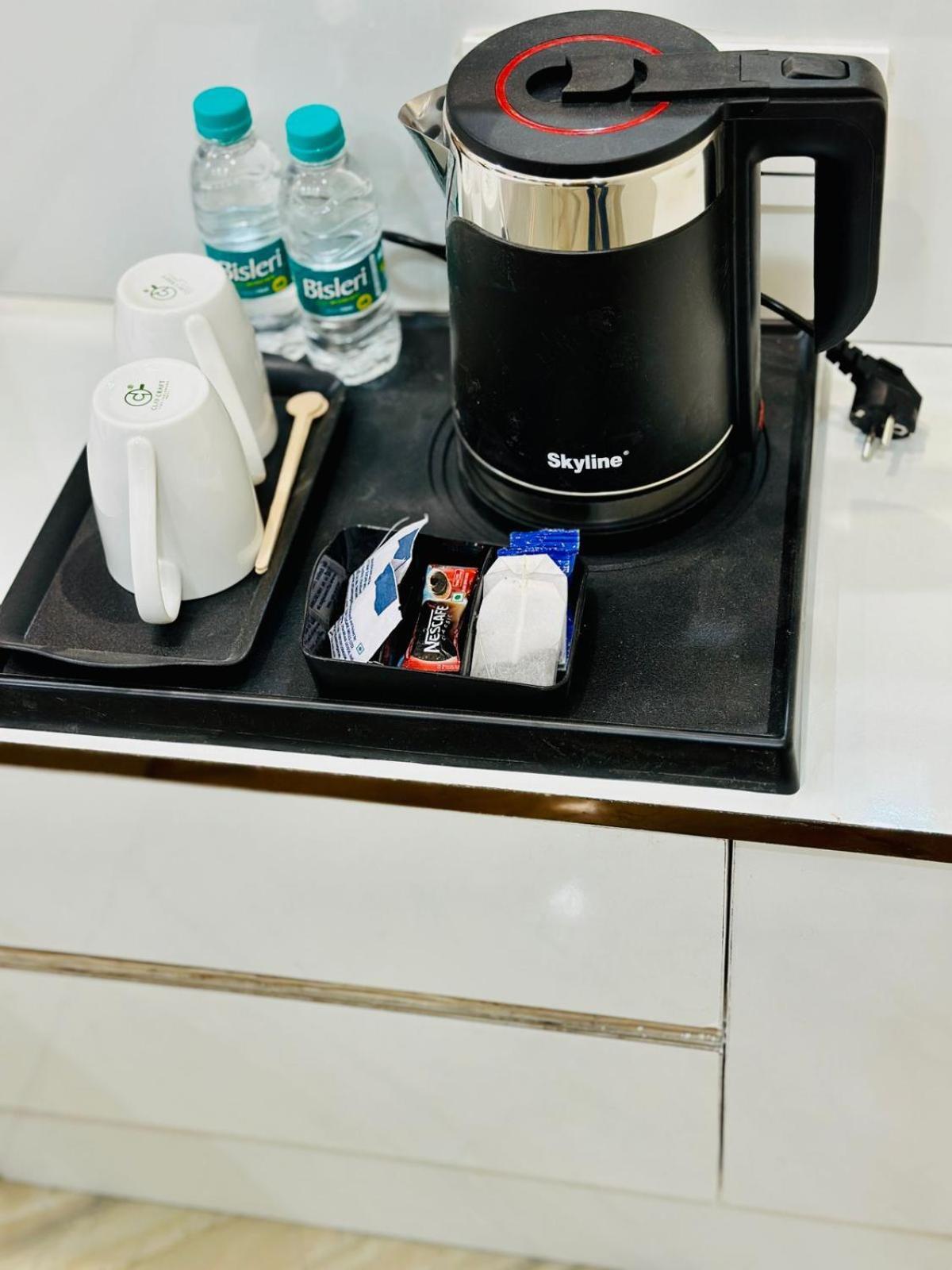 Hotel Samrat Residency 10 Mints Walking Distance Nizamuddin Railway Station New Delhi Eksteriør bilde